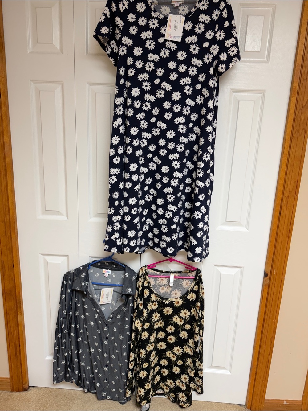Bundle Lularoe New with tags. Jesse M, Valentina S and Lynnae L